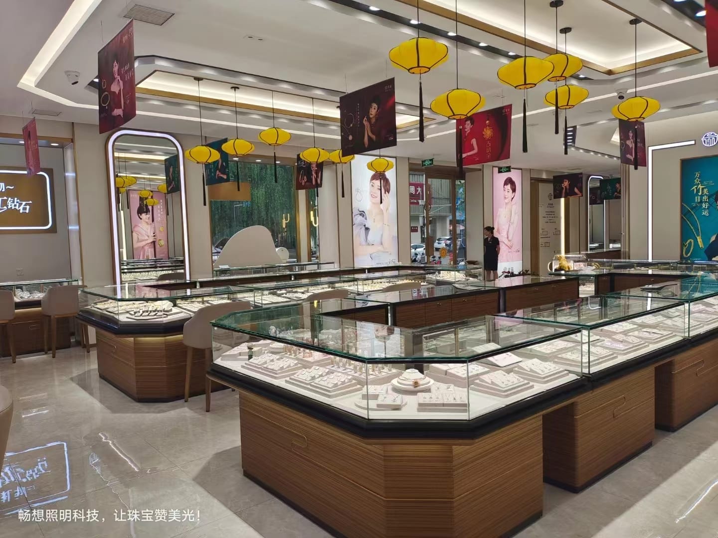 Jewelry lighting case of Laomiao Temple in Yanshi, Henan Province