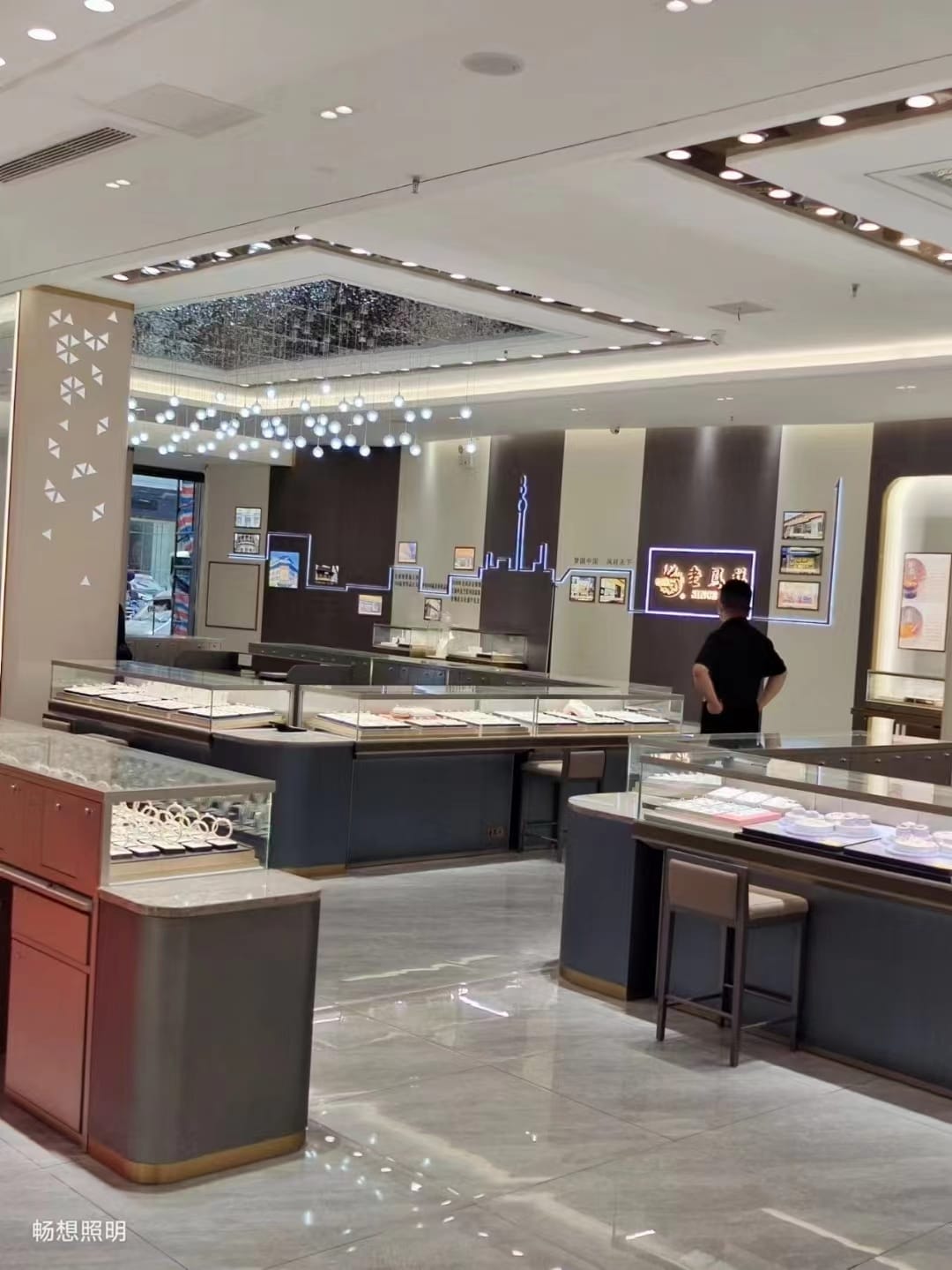 The case of Laofengxiang Jewelry Lighting in Xinxiang, Henan Province