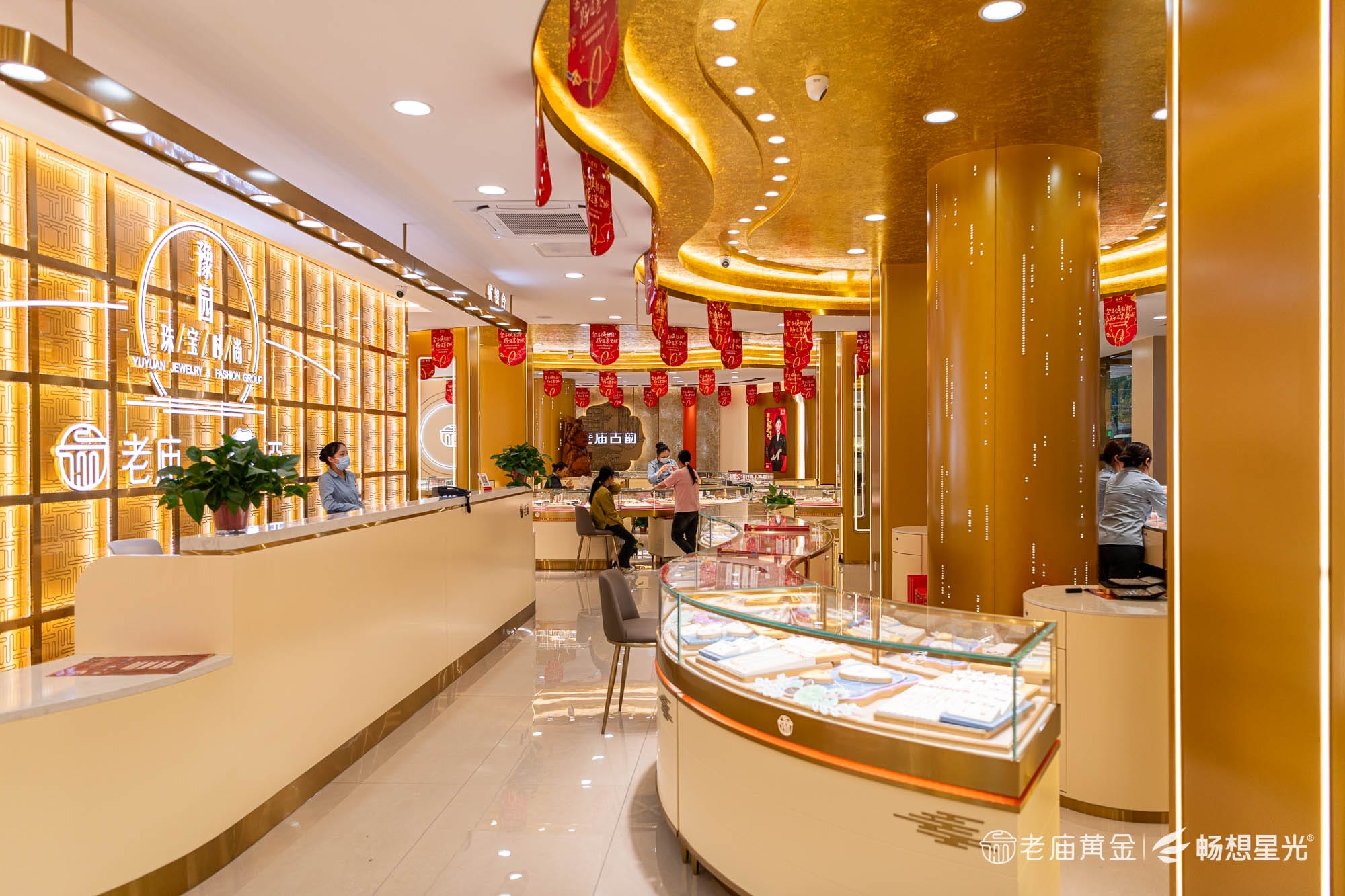 Jewelry lighting case of Laomiao Gold Feidong Flagship Store