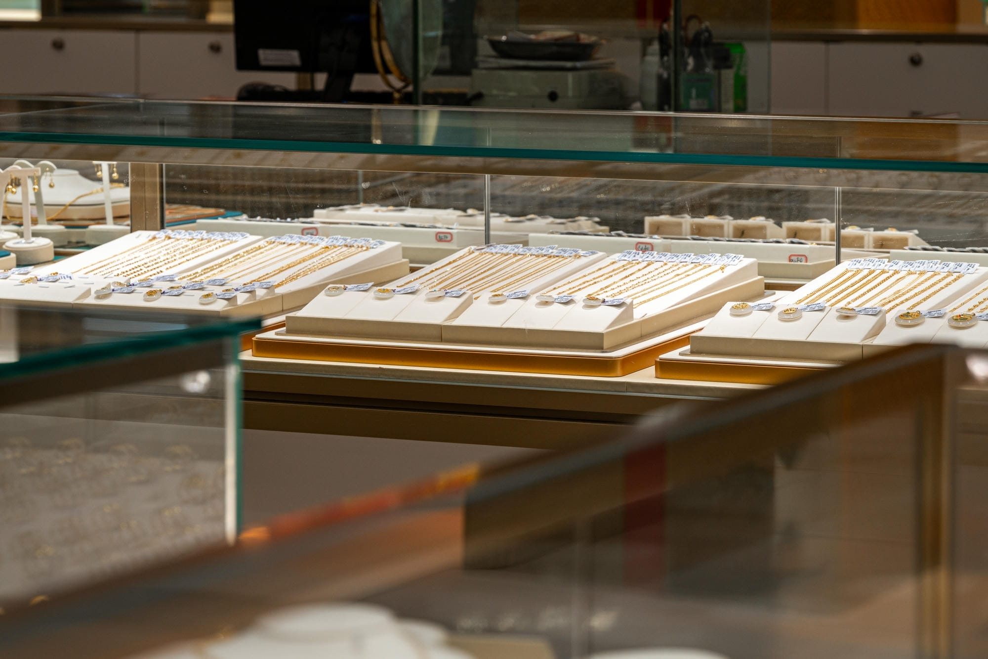 The China Gold and Jewelry Lighting Case in Nanchang International Jewelry City, Jiangxi Province