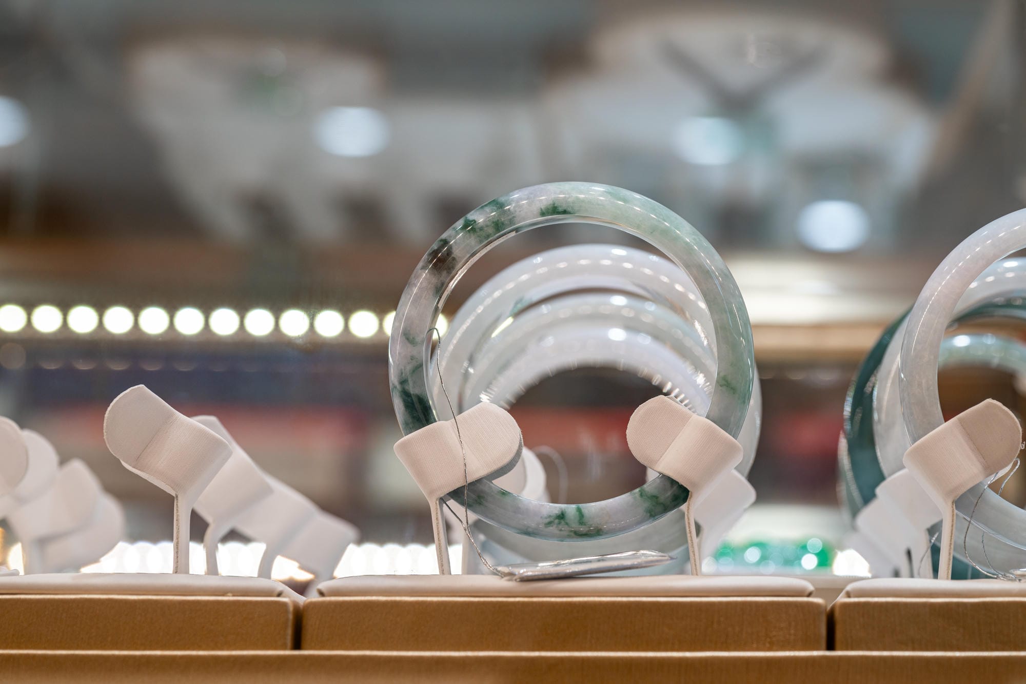 The China Gold and Jewelry Lighting Case in Nanchang International Jewelry City, Jiangxi Province