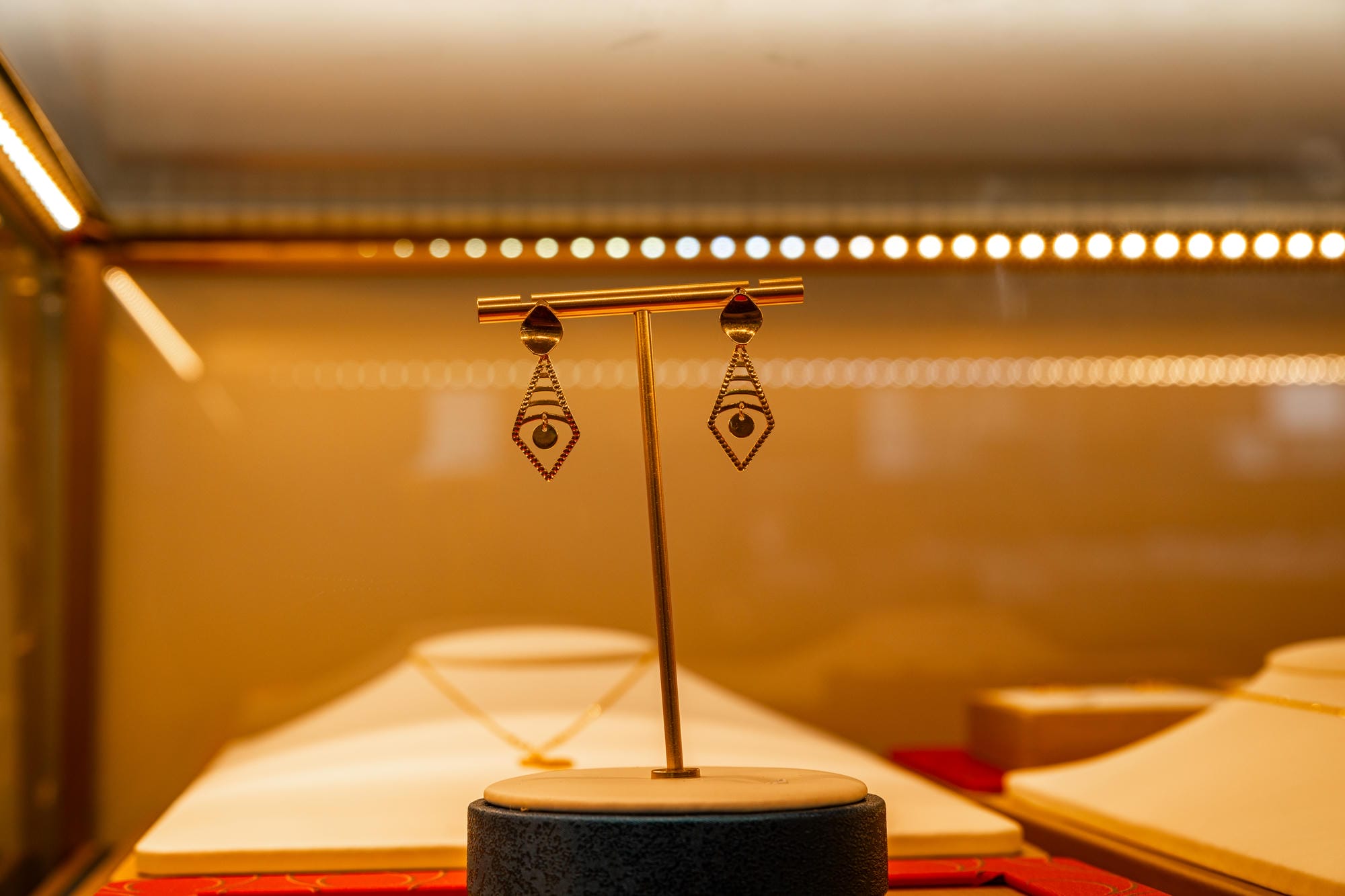 The China Gold and Jewelry Lighting Case in Nanchang International Jewelry City, Jiangxi Province