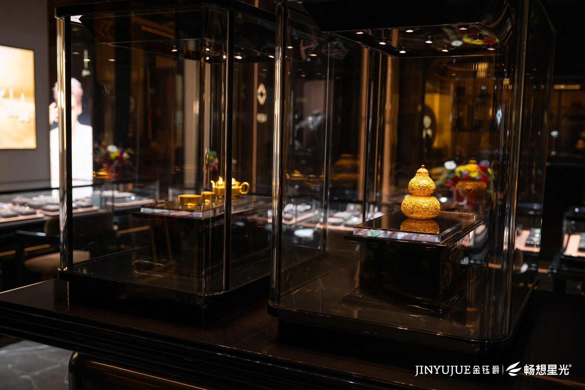 Jinyujue Jewelry Lighting Case: Reconstructing the Aesthetic Experience of High-end Jewelry with Light and Shadow Technology