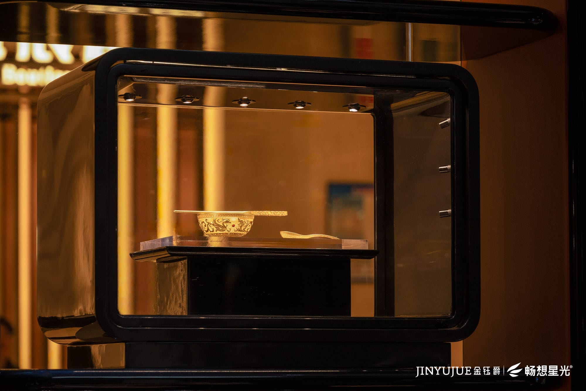 Jinyujue Jewelry Lighting Case: Reconstructing the Aesthetic Experience of High-end Jewelry with Light and Shadow Technology