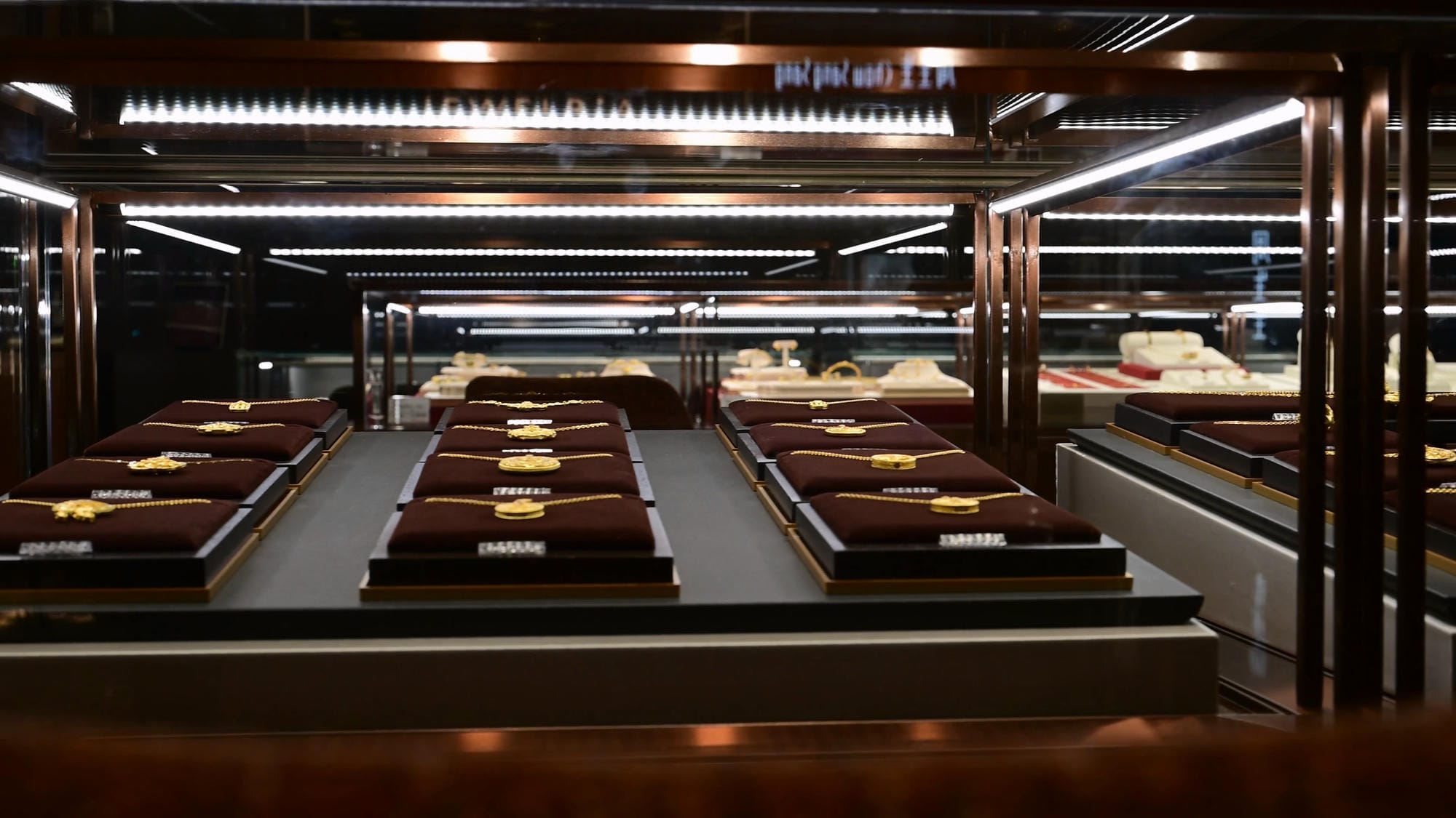 Jewelry lighting Case of Chow Tai Fook Plaza 2.0 in Hefei Mixc