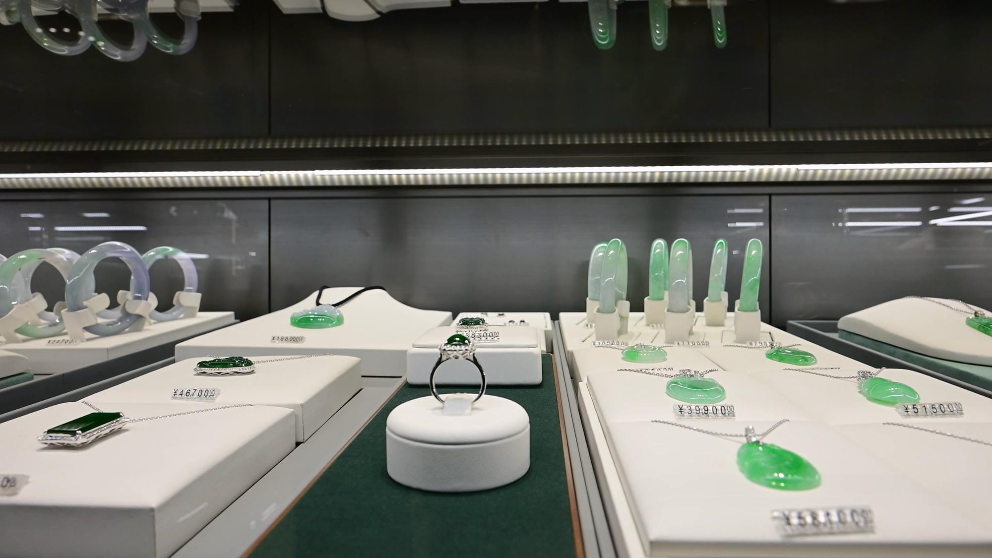 Jewelry lighting Case of Chow Tai Fook Plaza 2.0 in Hefei Mixc